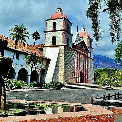 sabandaviajes's tweet image. Santa Bárbara. Sus paisajes parecen una obra de arte!!😍😍🇺🇸🇺🇸 #california #rivieraamericana #redtile #countycourthouse #downtownwaterfront #brophybros #oldmissionsantabarbara #eastbeach #westbeach #statestreet #elpaseo #laarcada #jardinbotanico #visitsantabarbara #visitusa