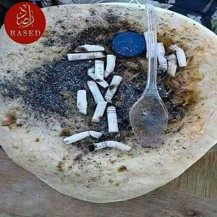 sultan90106's tweet photo. الحيوان يصبح خطرا عندما يجوع ...... أما الإنسان يكون أخطر عندما يشبع ...... الصوره من أحد المطاعم لشخص استخدم الخبز لإطفاء سجائره. انا لله وانا اليه راجعون 😔 https://t.co/LPeODlpmZh