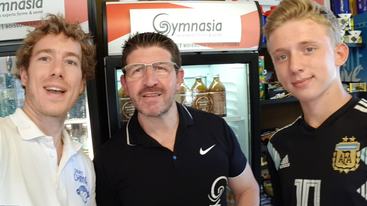smart_chimp's tweet photo. 📣 Nouveau partenariat avec Gymnasia Vdl 📣
...
Benjamin n'a pas résisté à l'idée de prendre un petit selfie avec Patrick, le gérant ! https://t.co/8keaTQskk6