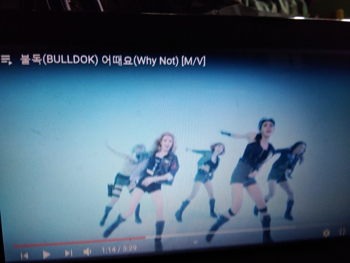 stan_sagigilid's tweet image. one group w/potential, so with other post PD101 s1 group, but kpop competition so fierce #bulldok #kimi