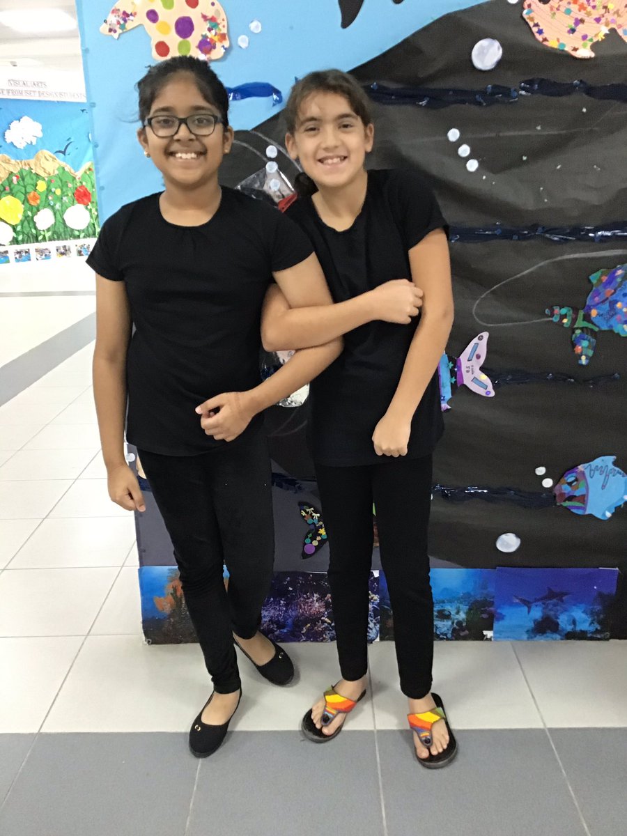 Twinning up for double trouble... can you tell them apart?#DIABgives #TwinTuesday #DIABfu