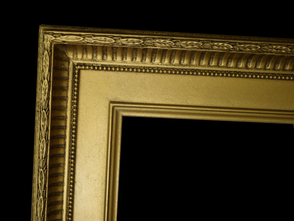 FrintonFrames's tweet photo. Love this gold Fluted frame with an LC liner.
#frintonframes #gold #bespoke #traditional #framing #pictureframing #anysize #anycolour https://t.co/9fg4CQguBU
