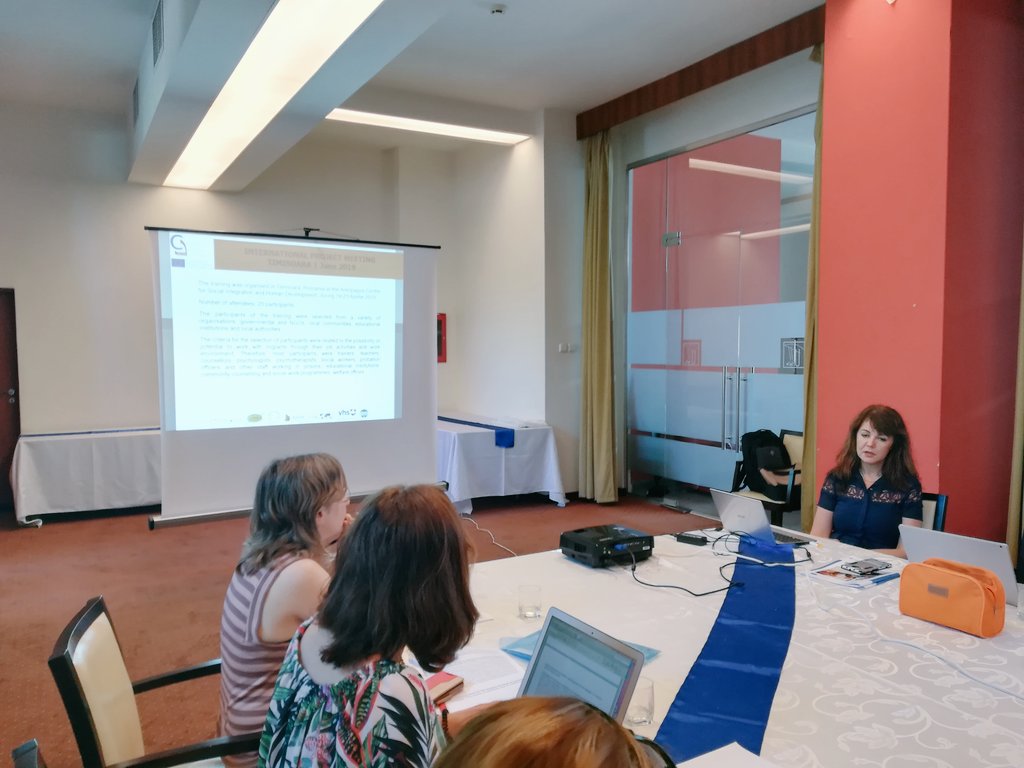 RemDuties's tweet image. Romanian partner CPIP presenting the results of their #TrainingofTrainers. 

@EU_Social @Erasmus_Project @EUErasmusPlus @EPALE_EU #prevention #EUtraining #ActiveCitizenship