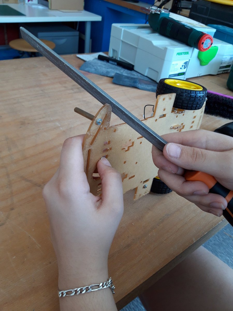 LigneTipe's tweet photo. Limage de la structure en cours...🔨🔨 https://t.co/IFnBfCNKld