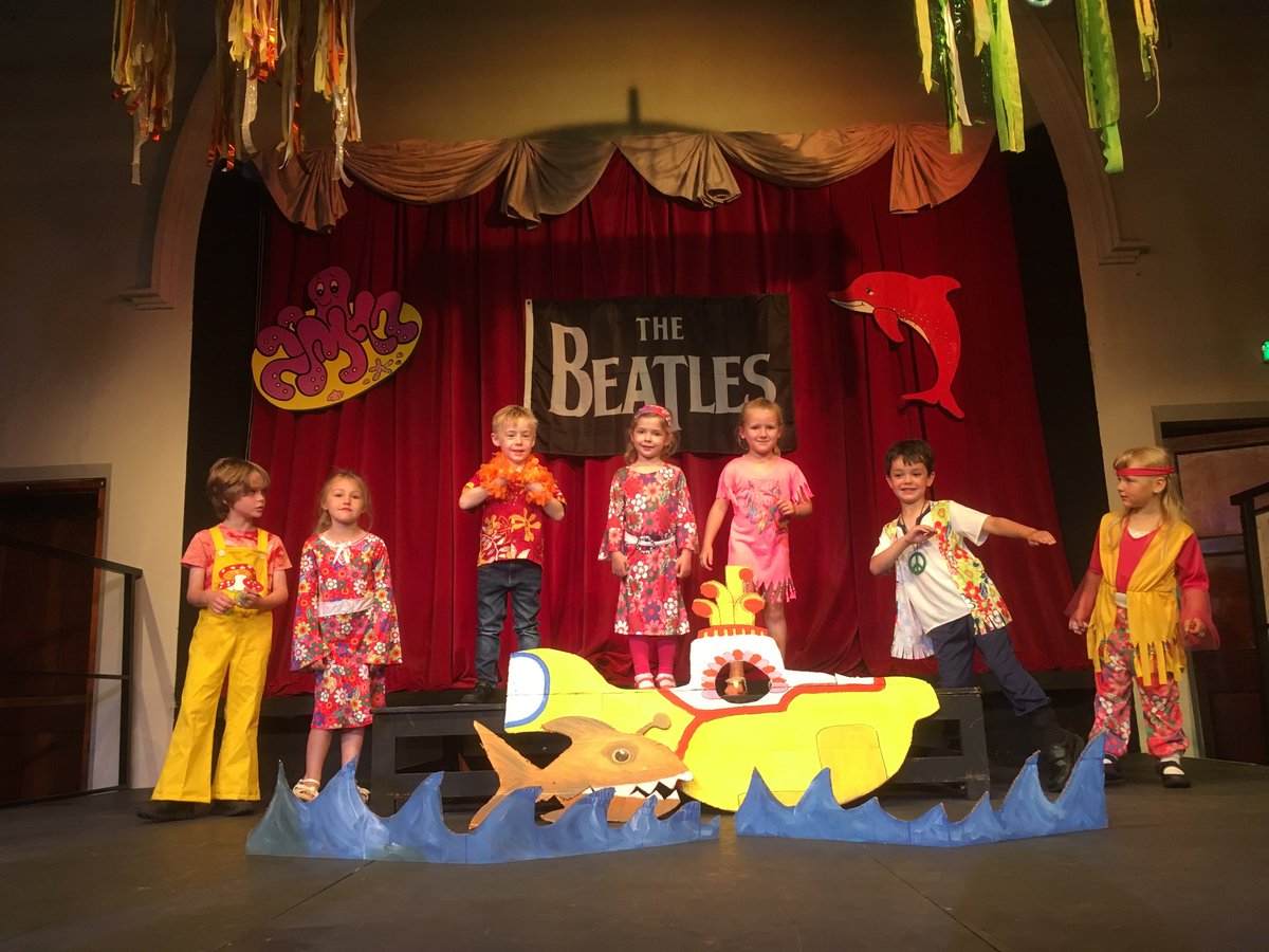 DoverColDrama's tweet photo. Gettting ready to get grooves! #Beatles ⁦@DoverCollege⁩ https://t.co/eXNcEyE3gs