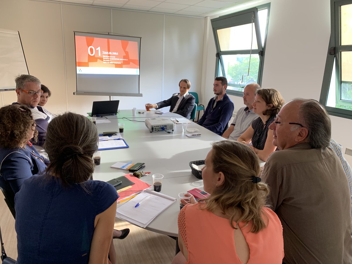 initiative41's tweet photo. Ce matin, 3ème Rencontre Initiative sur le thème "Piloter son entreprise grâce à ses chiffres", animé par le @CERFRANCE_VDL à Vendôme, en présence de bénéficiaires et parrains ! 👩‍💼👨‍💼 https://t.co/RzJHK1hf4r