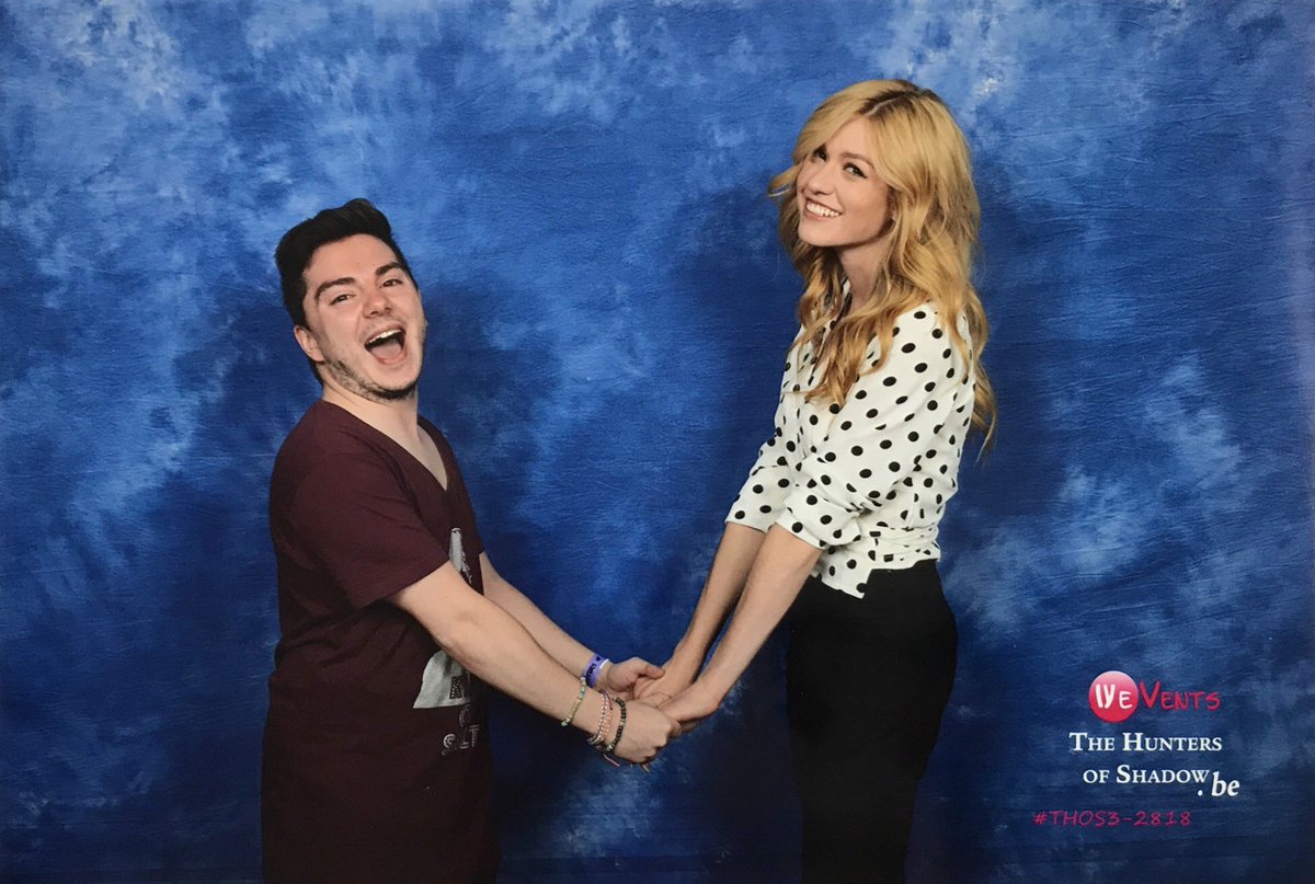 abnormallyadam's tweet image. Look at us @Kat_McNamara. We’re each other’s defense squad. Too much love ❤️🥰 #thosbe #shadowhunters