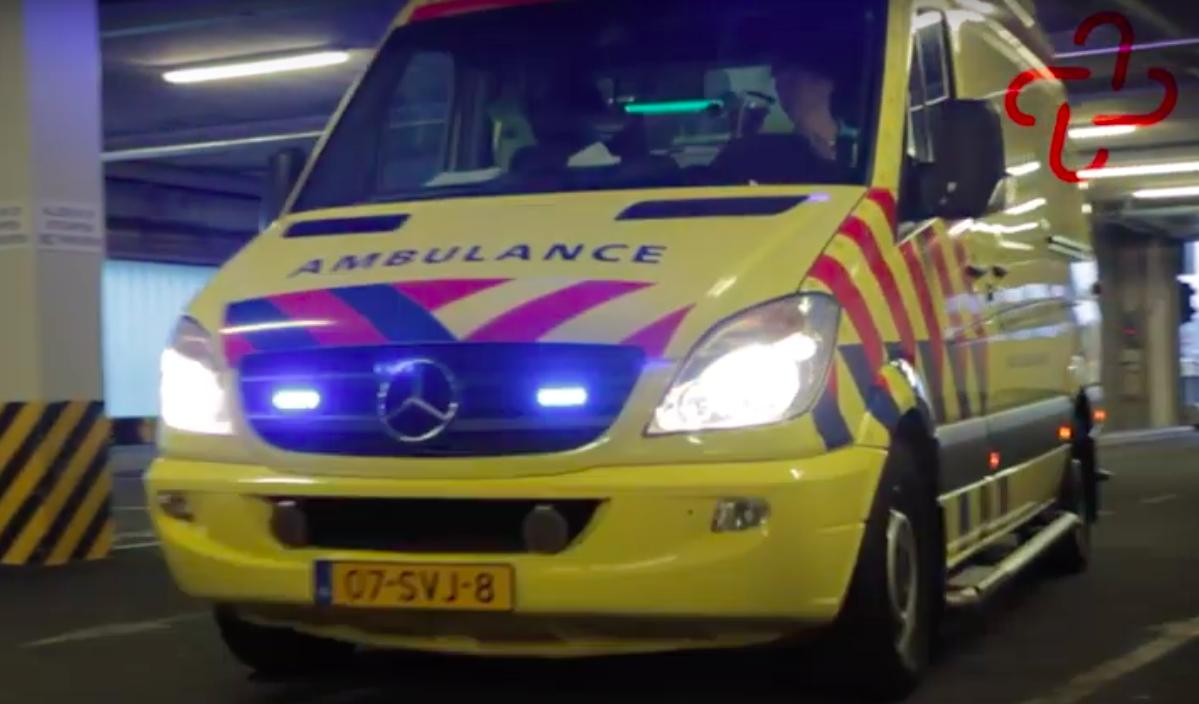 Kleine dingen kunnen een groot verschil maken voor een #acuut #zieke #oudere op de #spoedeisende hulp: vergelijk versie 1 van het bezoek van mw. Jansen (85 jaar) aan de #SEH bit.ly/2X18k8q met versie 2 van haar bezoek: bit.ly/2X18kFs #ouderengeneeskunde