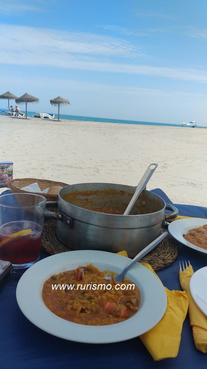 rurismo's tweet photo. Quién da más?😎#veraplaya #almeriaturismo #Almeria #mediterraneo #solyplaya #spain #vacaciones 
👉 https://t.co/SpjHCS1fix https://t.co/HYB7pe05RJ