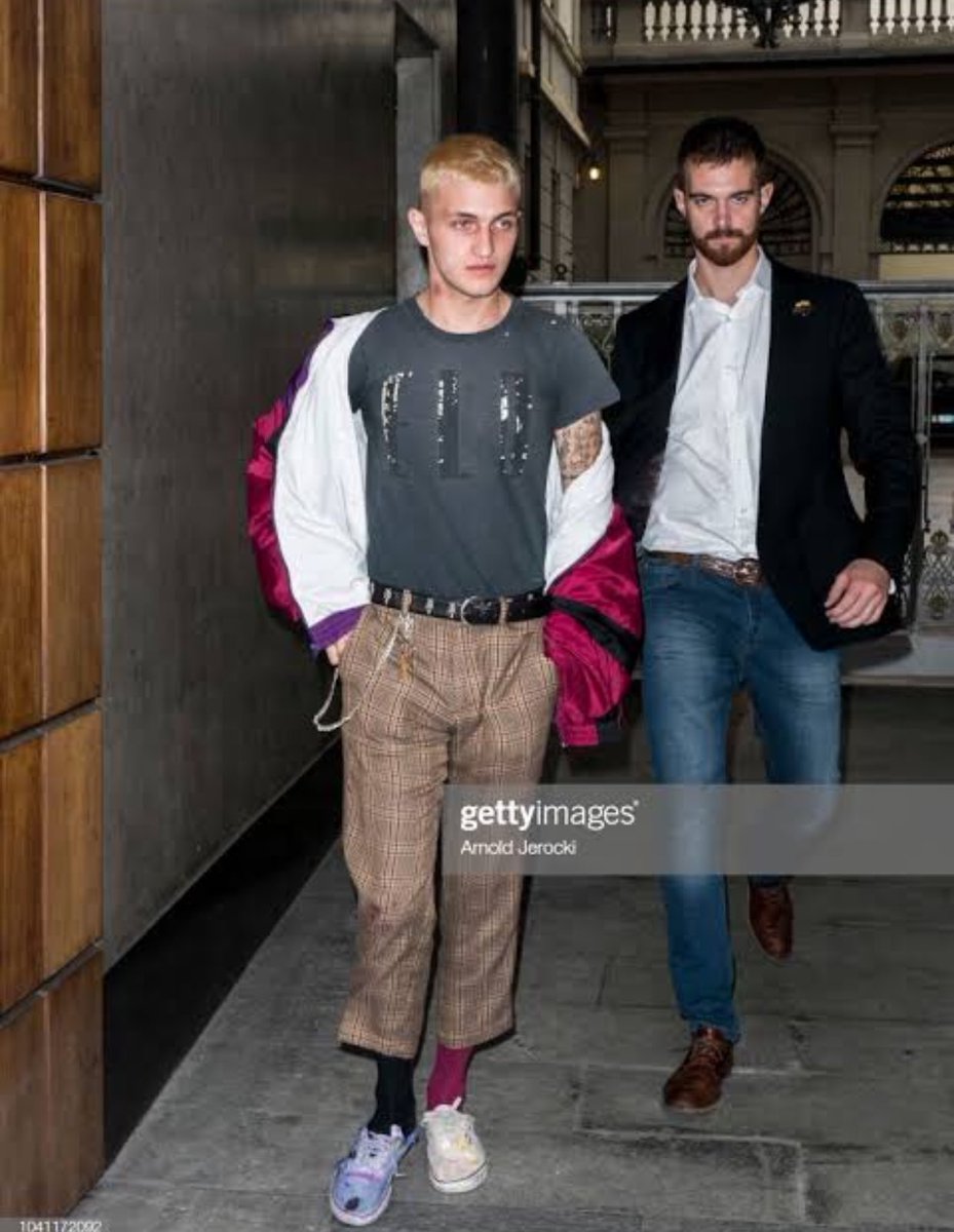 Tuğçe в Twitter Dua Lipanın Yeni Sevgilisi Anwar Hadid