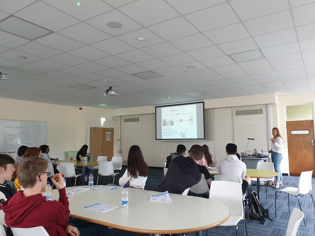 Learning the basic principles of Genetics and Pharmacology with Stephen Carter and <a href="/kayleighslater8/">Kayleigh Slater</a> this morning.💉💊🧬🔬

<a href="/BritPharmSoc/">British Pharmacological Society</a> <a href="/OPGG_UCD/">Ocular Pharmacology</a> <a href="/3dneonet/">3DNEONET Consortium</a> <a href="/fight_blindness/">Fighting Blindness</a> <a href="/ucdscience/">UCD Science</a>