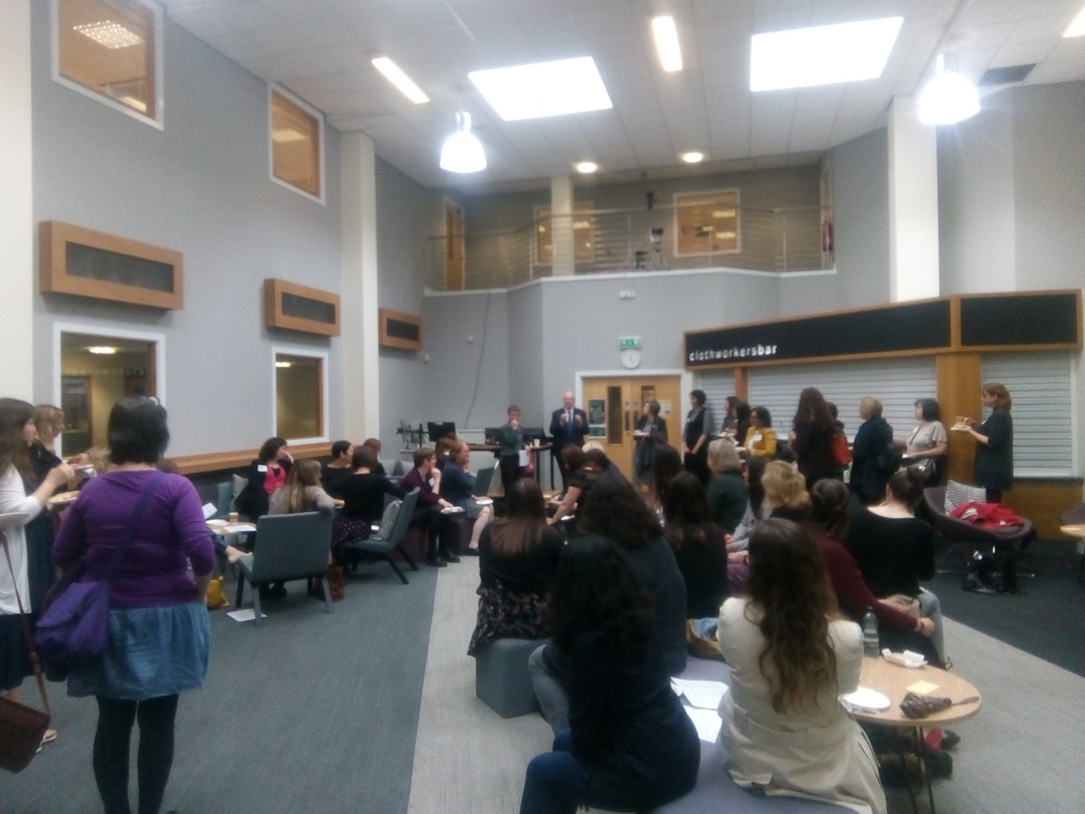 Women_at_UoL's tweet photo. Thank you to our VC Alan Langlands @UniofLeedsVCR for dropping by and showing his support for the Women at Leeds network #WALN https://t.co/J2KUcAEi77