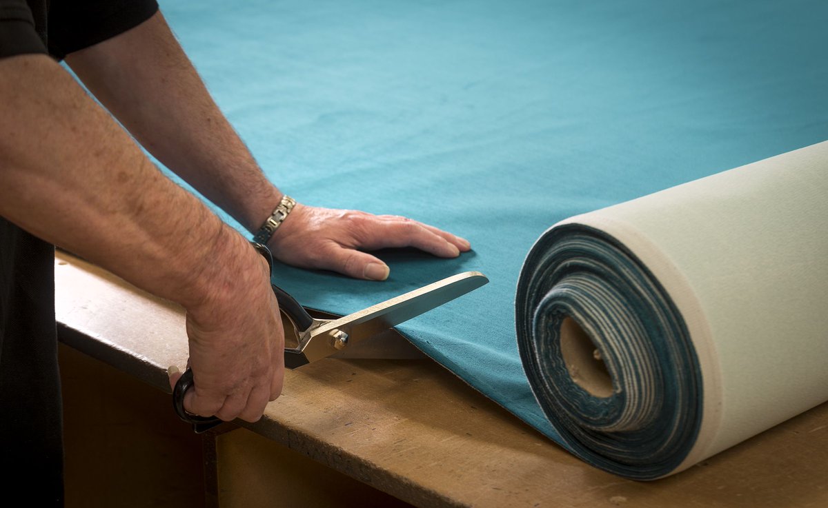 MoodCollections's tweet photo. Hands that make…. let us create the perfect bed for you! Just choose, size, fabric, and legs and we will delivery it for free. https://t.co/mJZIMoRXcA #TuesdayThoughts #handmade #madeinUK #upholsteredfurniture #bed #bedroomfurniture https://t.co/lMrifTnF1u