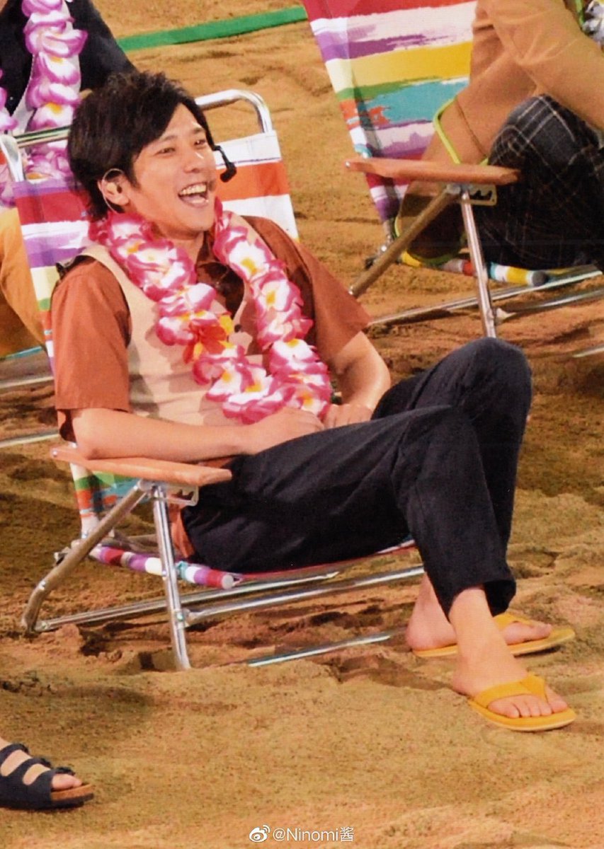 にのみぃーよ ワクワク学校で ビーチバレーの時のビーチサンダル 嵐さんの全員ハワイのアイランドスピッパだね 私も買ったけど ほんとに歩きやすい 翔くんが メンバーにプレゼントしたもんね T Co Voxgvxbvwd Twitter