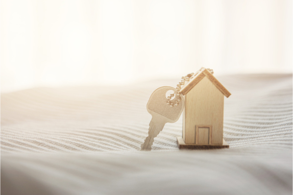 Bruno_Optimhome's tweet photo. Faut-il vendre son logement avant d'en acheter un autre ? https://t.co/iFiaVZcaiR https://t.co/A3dxJCDI6G