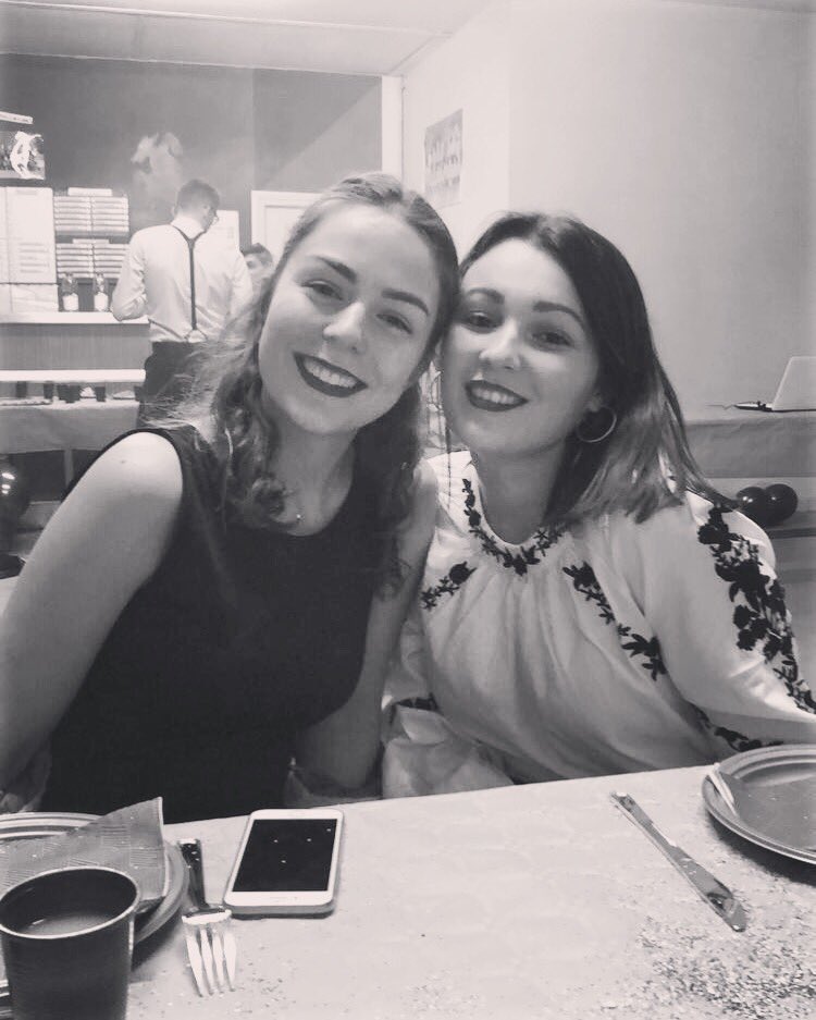 Cl0moreau's tweet photo. #postYourQueen parce qu’elles illuminent ma vie et qu’elles sont sublimes
@ju_boche @cambrs79 @rsltalizee @victofenneteau https://t.co/hd1hjA84C9
