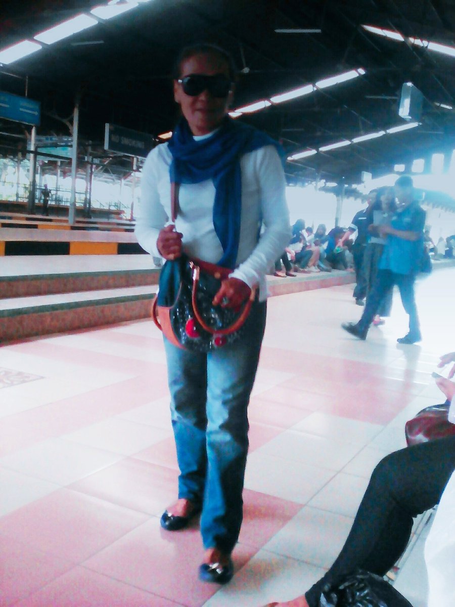 ArniMawar2's tweet photo. He he https://t.co/1B3eiB0Ne9
