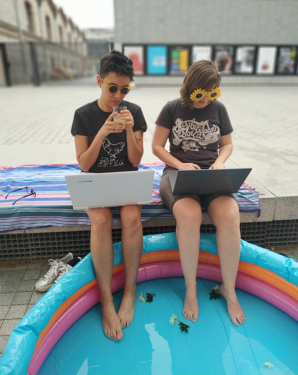 Así programaba ayer nuestra comunidad de mujeres, plantándole cara al bochorno madrileño
¡Buen verano, #girlsintech!
#womenintech #summertime #Madrid #SeeYouSoon