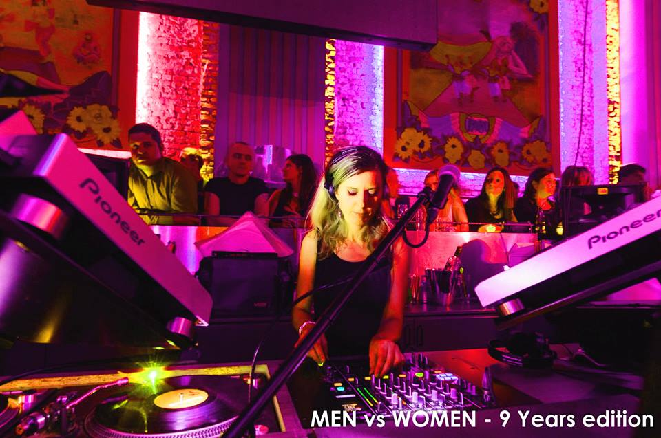 Guest mix by Dj ALIENNA on `BACKSTAGE RADIO` is up on SoundCloud channel !! 
djanetop.com/news/guest-mix…

Show your support to Dj ALIENNA from Belgium vote now at djanetop.com to get TOP 100Djanetop 2019!
djanetop.com/djanes/alienna/