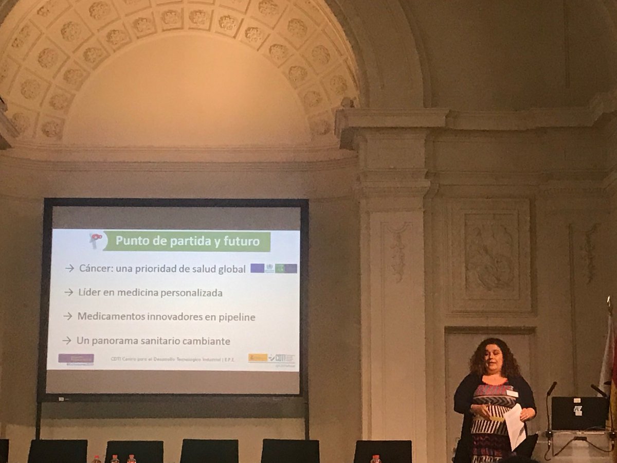 _SEOM's tweet photo. Hoy estamos en el ISCIII participando con nuestro vicepresidente, Dr. Rodriguez-Lescure (@Baricorcho ) en #MisionCancer en #horizonte2020 a punto de comenzar mesa redonda con este punto de partida https://t.co/BZluobYOA2