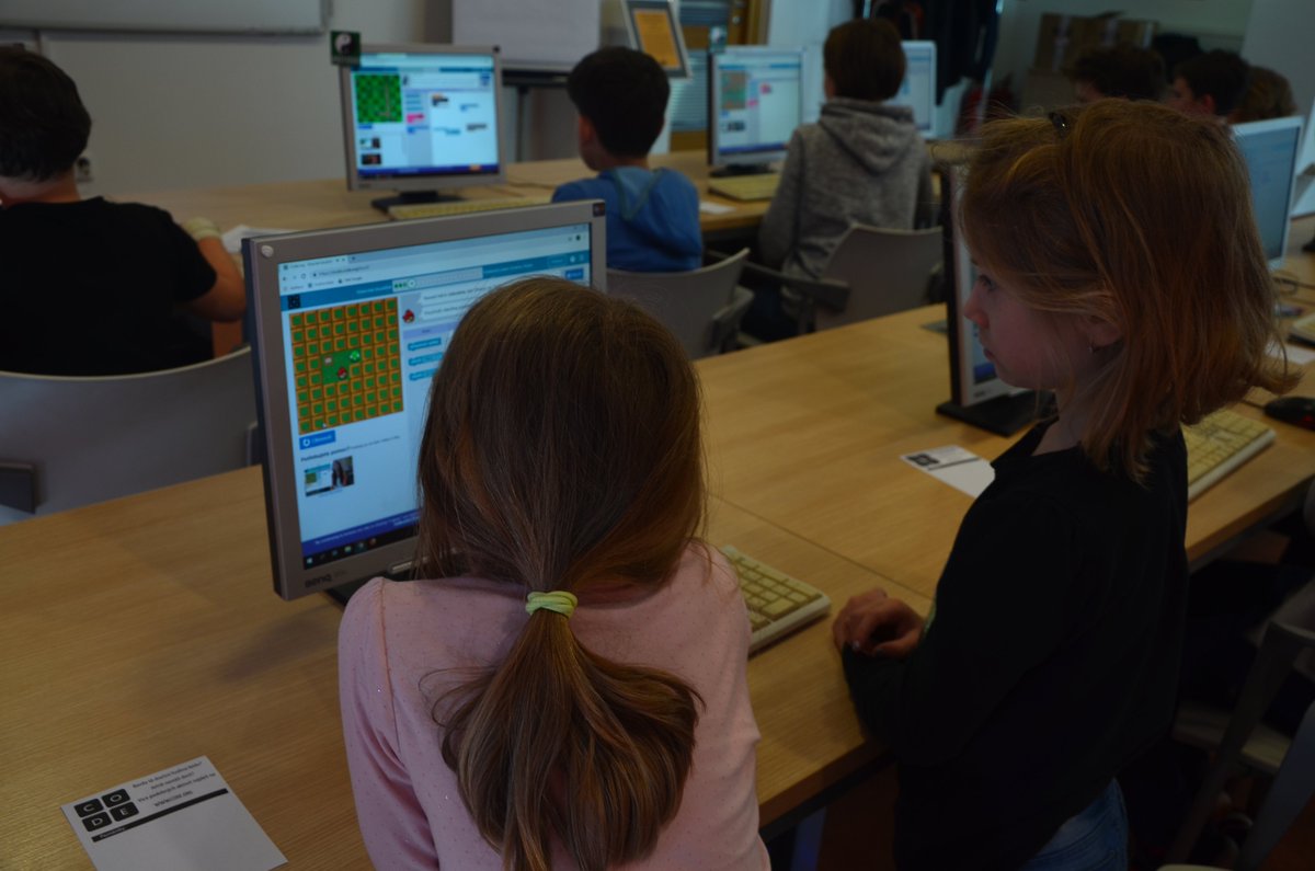 CodeClubCZ tweet media