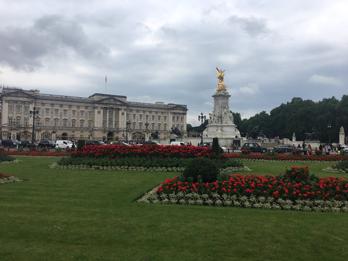 Buckingham Palace today!