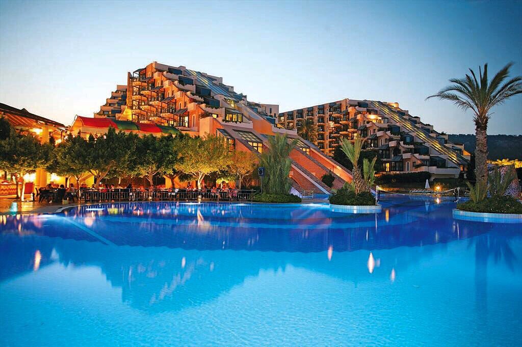 Limak Limra Hotel Resort 🌙
dostur.com/limak-limra-ho…
.
.
.
#dostur #dosturizm #hayditatile #tatildostu #tatilbaşlasın #holidays #holiday #holidaylove #holidaylovers #fun #sky #holidaytime #holiday2019 #holidaymood #holidaymode #nature #doga #tatilcandir #holidaysarecoming