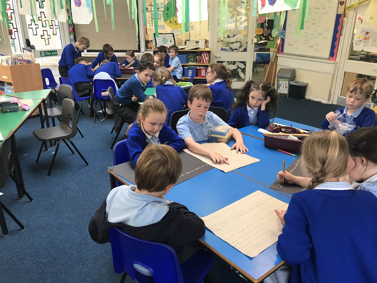 LadymountNews's tweet photo. Some brilliant poetry writing going on in Year 2,
There’s a sloth in our classroom and we don’t know what to do! #ignitetsa #chesterzoo #ignitezoo19 https://t.co/sKp1FTctag