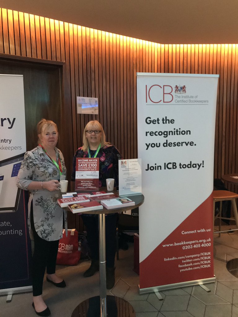 juliawedgwood's tweet image. @ICBUK #notjustabookkeeperanicbbookkeeper 💚having the lovely @SusanLangCo with us at the #sageroadshow #worththeirweightingold 💚💚💚💚😂