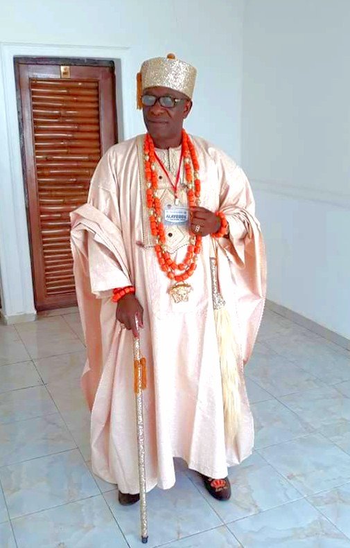 remo_ode's tweet photo. The Executive Committee of Ode-Remo Development Council, on behalf of the good people of Ode-Remo rejoices and felicitates with our amiable, progressive and loving Oba,  HRH, (Surv) Amidu Adetunji Osho, Owadaniyan II, Alaiye-Ode of Ode-Remo on his 10th year Coronation Anniversary https://t.co/iffrZJiSf7