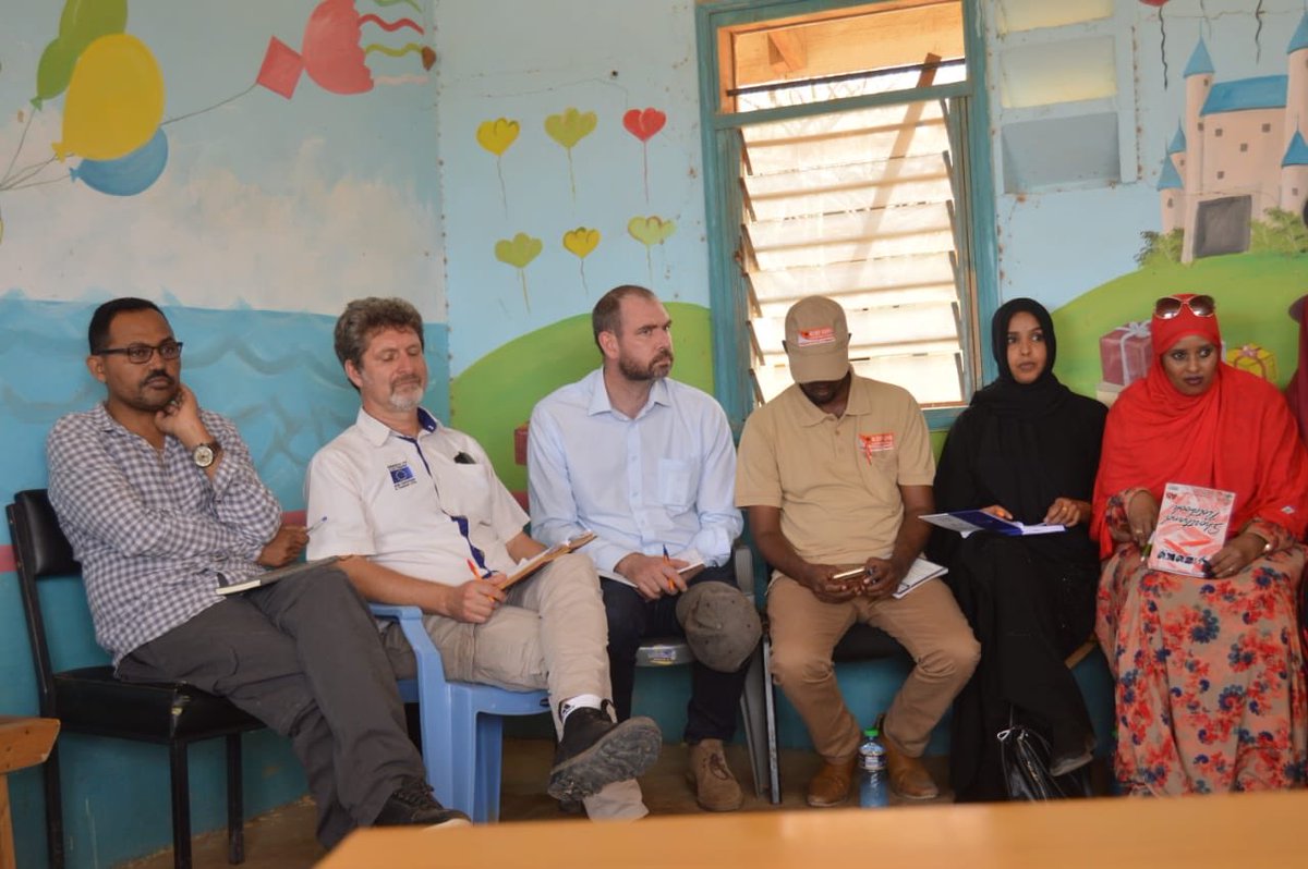 PastoralistGirl's tweet photo. Meeting with CHMT members of Tana North Sub County during drought situation assessment. @oxfaminKE @ConcernKenya @aldefkenya @WomankindKenya @eu_echo https://t.co/VUSWlb7UKs