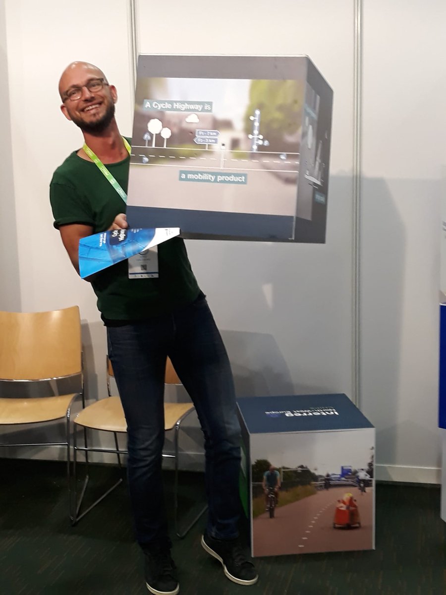 Hi #VC19! At the <a href="/CHIPS_EUproject/">CHIPS</a> #ECF booth you can touch, browse, read &amp; play with our new cyclehighways.eu manual and online tools! #cyclehighways #cyclostrades #fietssnelwegen