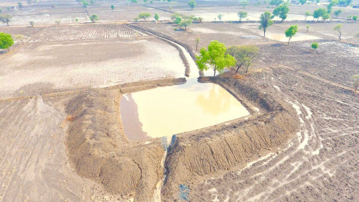 paanifoundation's tweet photo. What does a village look like after 120 mm of rainfall? A bird’s eye view of Wanegaon in Phulambri taluka (Marathwada zone). The village participated in #WaterCup2019 and the citizens' hard work is showing results! 💧 https://t.co/Nrjf08PW0q