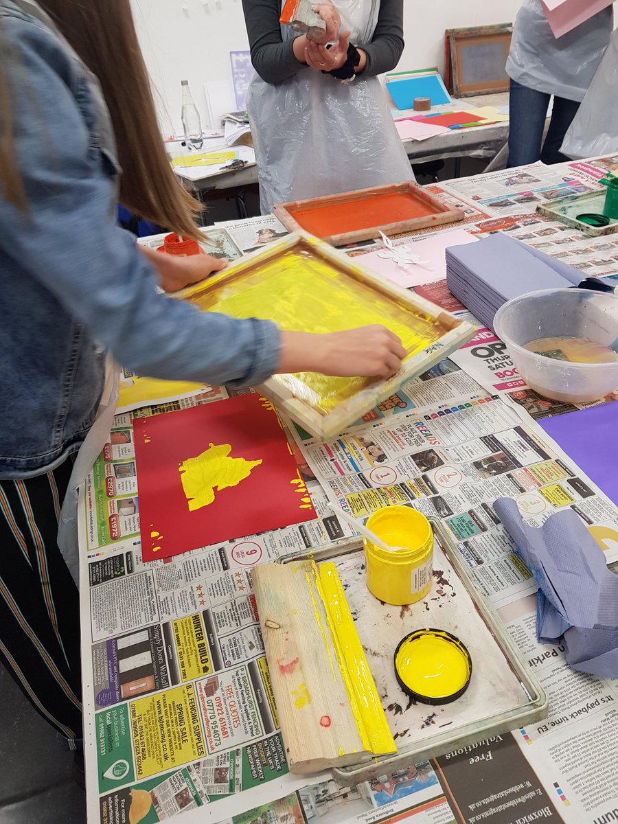 SJHDesignTalent's tweet photo. #screenprinting workshop. #year10 #galleryday https://t.co/ntpBh7ubFX