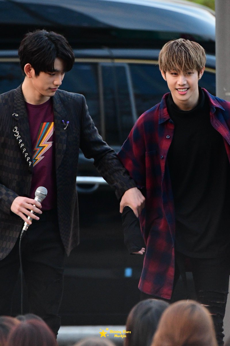 ShiningStars_MJ's tweet photo. 161029 Mini Fanmeeting

#GOT7 #갓세븐 #MARK #마크 #JINYOUNG #진영 #Markjin #JinMark https://t.co/kAbKY7bbdC