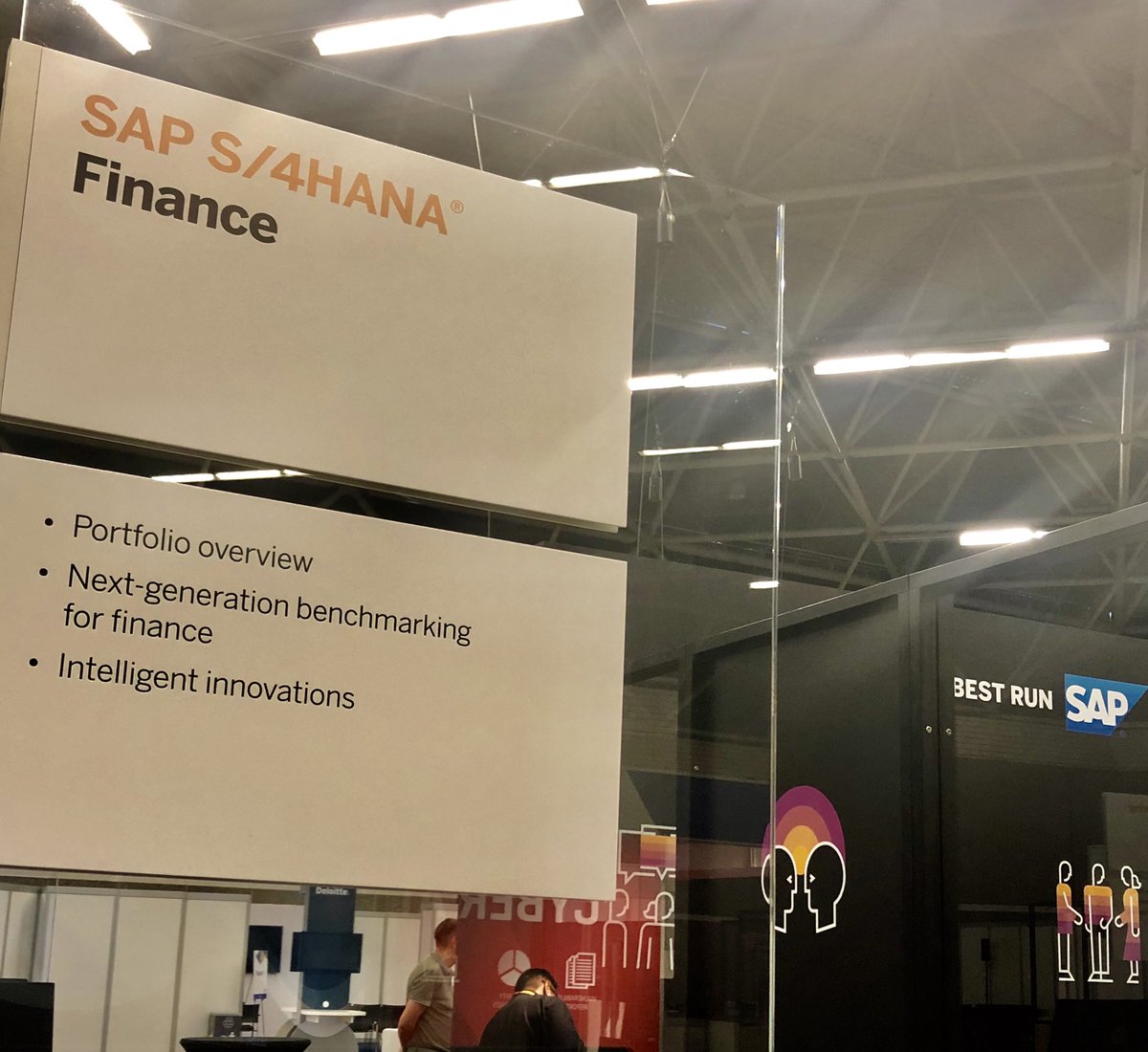 SonalGupta_SAP's tweet photo. Excited to showcase the value of finance next generation benchmarking at #SAPinsider Amsterdam https://t.co/NOlkCKkYXa
