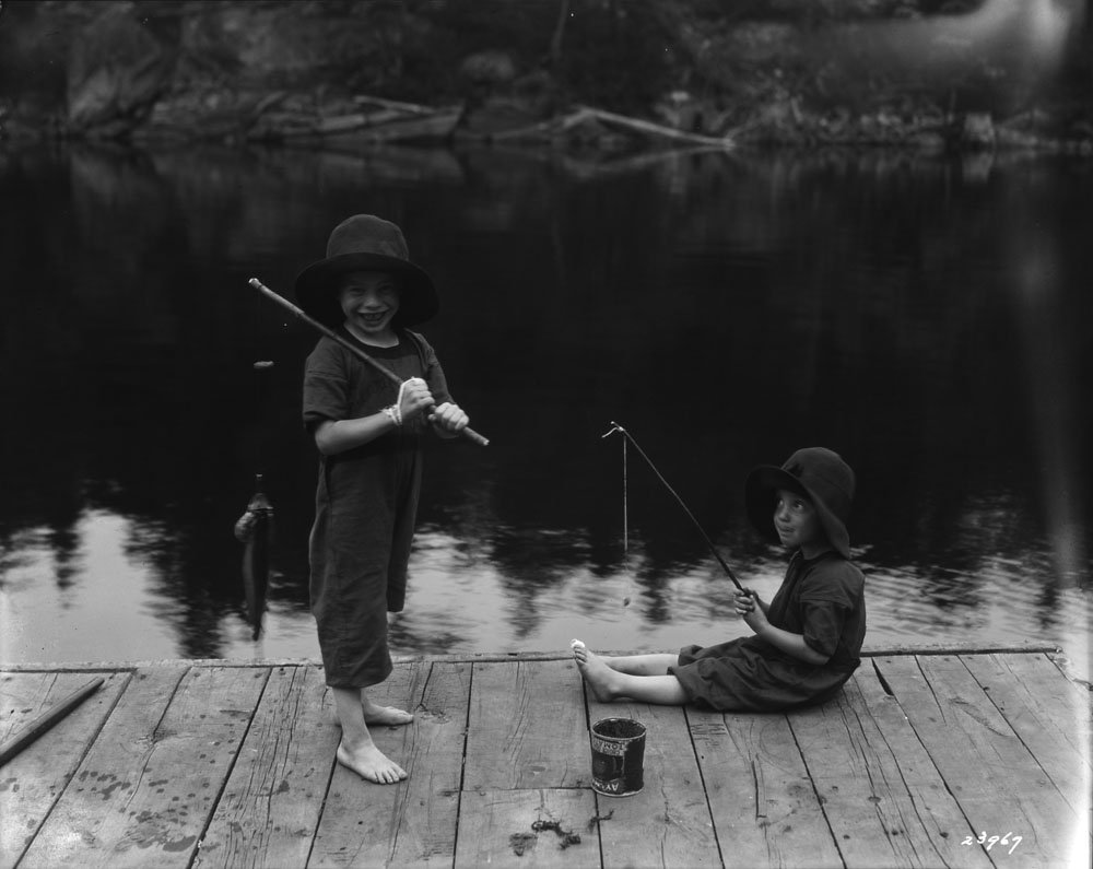 BiblioArchives's tweet photo. On part à la pêche aux candidats! Si tu as entre 19 & 25 ans et que tu vis dans la région de la capitale nationale, tu serais une bonne prise pour notre Conseil consultatif jeunesse. Pose ta candidature dès maintenant!
https://t.co/jKhYuoyLeL #CCJBAC
📷 https://t.co/LuuIYrgmvo https://t.co/kD8QZSdBfB