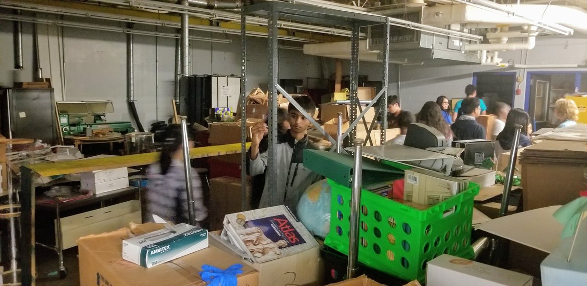 SokolikKatie's tweet image. Who&apos;s up for a challenge? @KilloughEagles #AliefCodingCamp students hiding their objects and creating directions for partners to seek them out. Are there bugs in that code? @dcronin2a @kmscate @AliefTech #ForTheLoveOfLearning #EveryoneCanCreate #EveryoneCanCode #AliefCodes