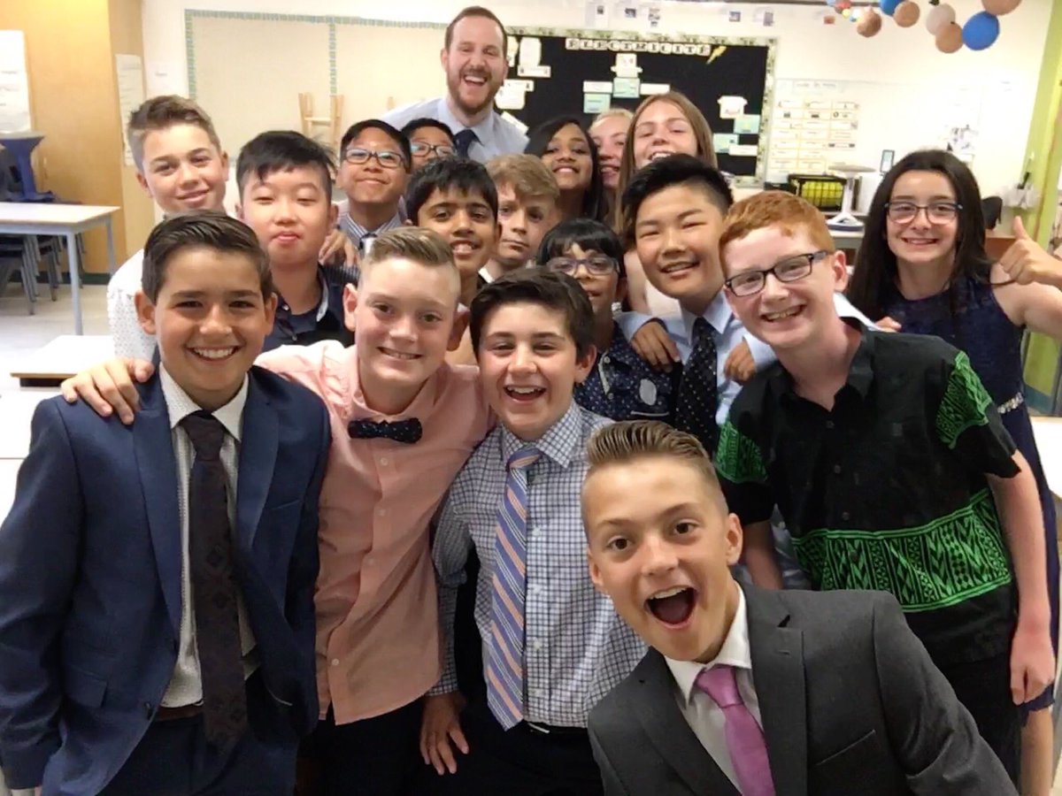 madamerojo's tweet photo. Congratulations to our #GraduatingClass2019 @StEmilyOCSB Well done! https://t.co/tLuvki7anT
