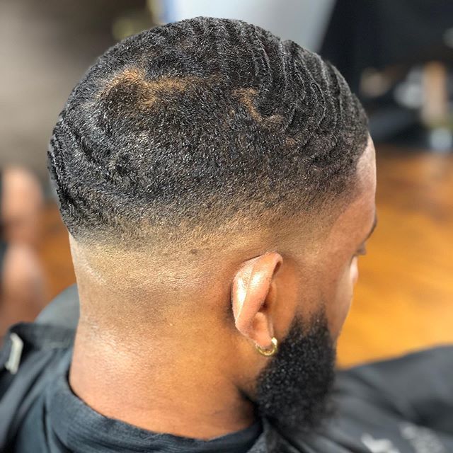 FararaTheArtist's tweet photo. Mid bald fade,
#precision 🔥💈🌍✈️ #barbers4lyf #lyfjourney #consistentandpersistent #southernnotstate #georgiasouthernbarber #georgiabarbers #masteringmycraft #gsu20 #gsu21 #gsu22 #gsu23 #soar #gsusoar #summersemester #gsuesp #photographer #richbarber… https://t.co/Oo6bxlEcVD https://t.co/RpuiW8LpMk