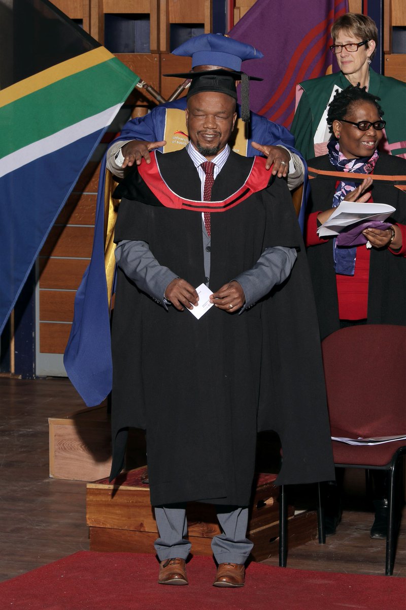 unisa's tweet photo. Congrats to Muzikababa Nkosi who received his LLB degree from the College of Law. According to him it was a challenging journey as he is visually impaired but he is grateful that through the unbelievable support of Unisa he managed to complete his studies. We #DefineTomorrow🎓🎉 https://t.co/wN7IsDScdO