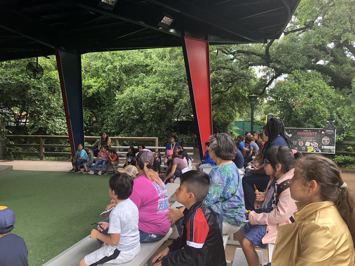 SISD Multilingual tweet media