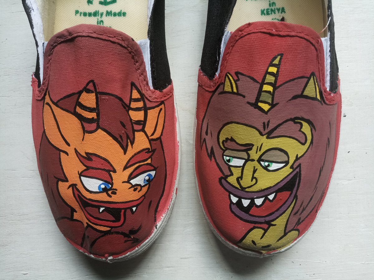 RozenIan's tweet photo. Maurice: "Holy shit, I hope not! I mean, maybe if it's animated, we could get away with it. Right?"
.
My first order of #BigMouth customs.

#rosendraws #rosenBYOS #rosensgallery #rosenianco #art #painting #customkicks #shoeart #netflix #hormonemonstress #hormonemonster https://t.co/ytNsMDZ0Jt