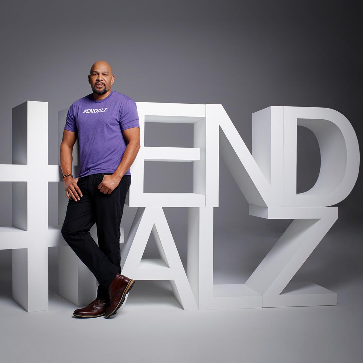 alzassociation's tweet photo. Let’s close out June strong! RT in support of the more than 5 million Americans living with Alzheimer’s during Alzheimer’s &amp; Brain Awareness Month. #ENDALZ @QuinnEarly https://t.co/KvSYHredJl