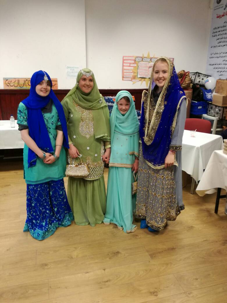 PSOSYouthVol's tweet photo. #PSYVCumbernauld were delighted to attend #FACIC annual connecting communities day. The event is a celebration of the links between Scottish and Islamic cultures. https://t.co/scC7kh41Gu