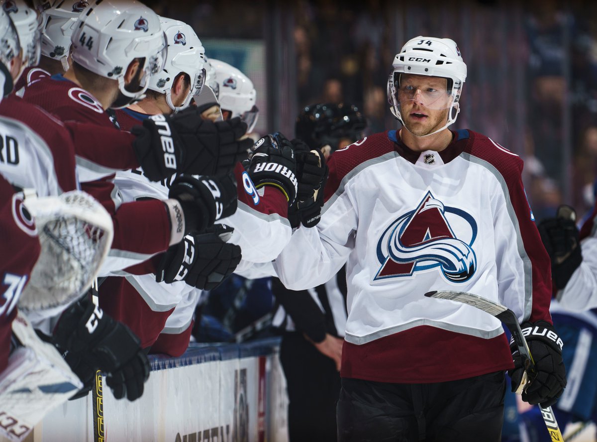 Avalanche tweet picture