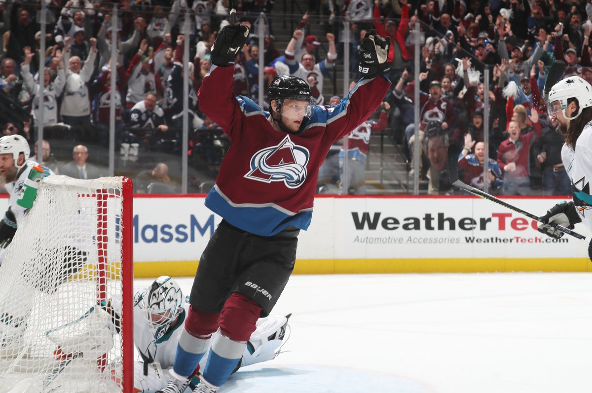 Avalanche tweet picture