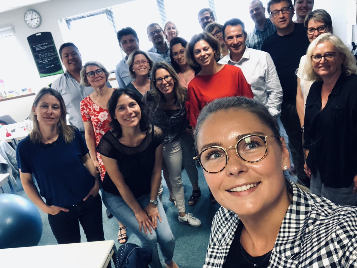 elyios's tweet photo. 👀❯ Comment dynamiser sa communication avec les #reseauxsociaux ? 

C'était un réel plaisir de venir à votre rencontre pour parler #marketingdigital et vous donner quelques conseils et astuces pour bien gérer sa stratégie #socialmedia 😉

Merci à tous 😃 https://t.co/QZ5QSCYFcL