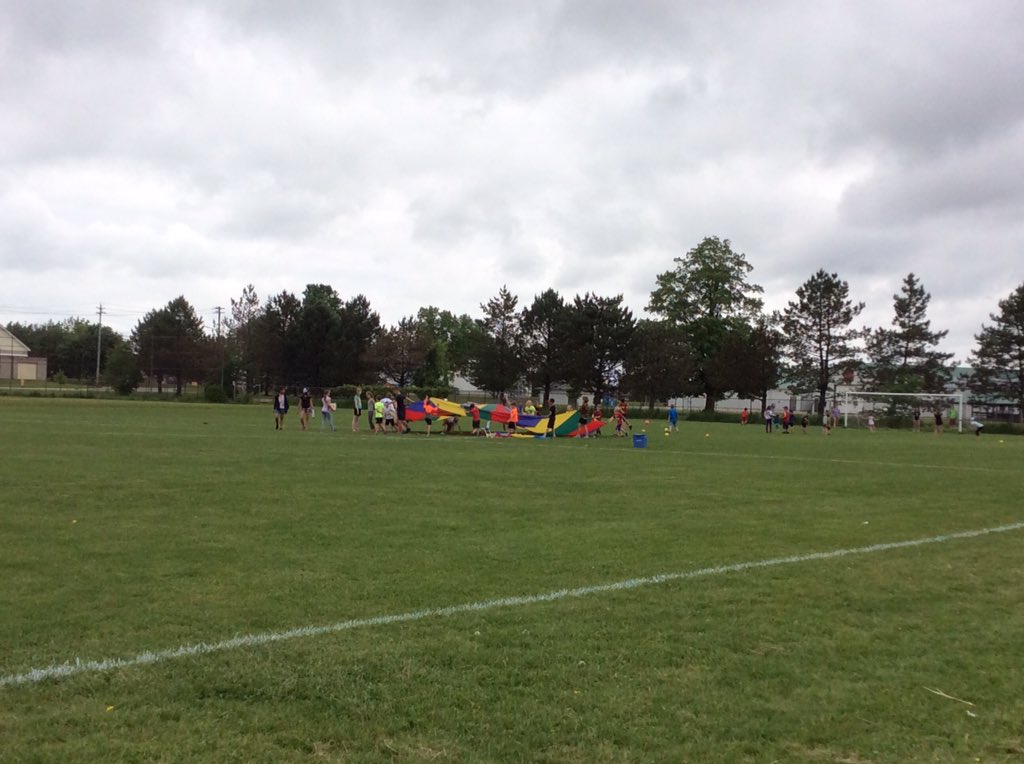 SeaforthPublic's tweet photo. And more fun....@SeaforthPublic #playdayfun https://t.co/QlTc8EgV4d