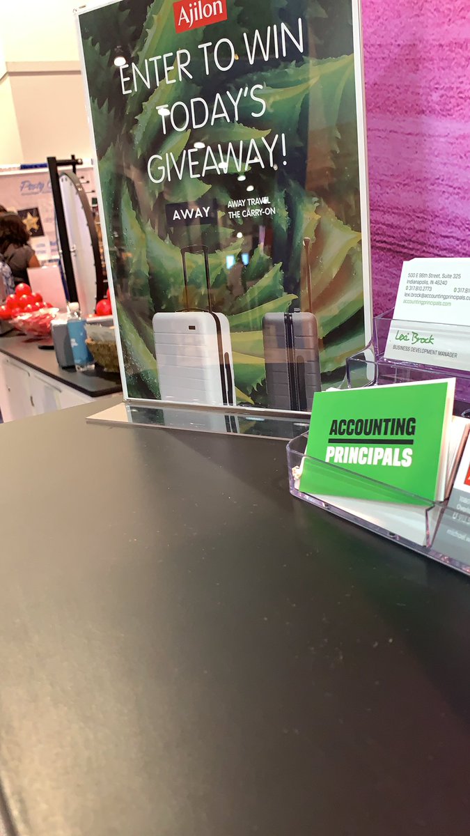 lhhrsus's tweet photo. Day 3: HERE WE GO!!! @SHRM #booth910 https://t.co/yTSnprUC3u
